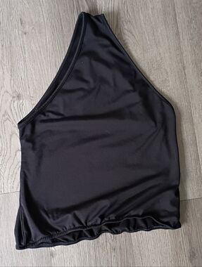 Black One-Shoulder Shirt